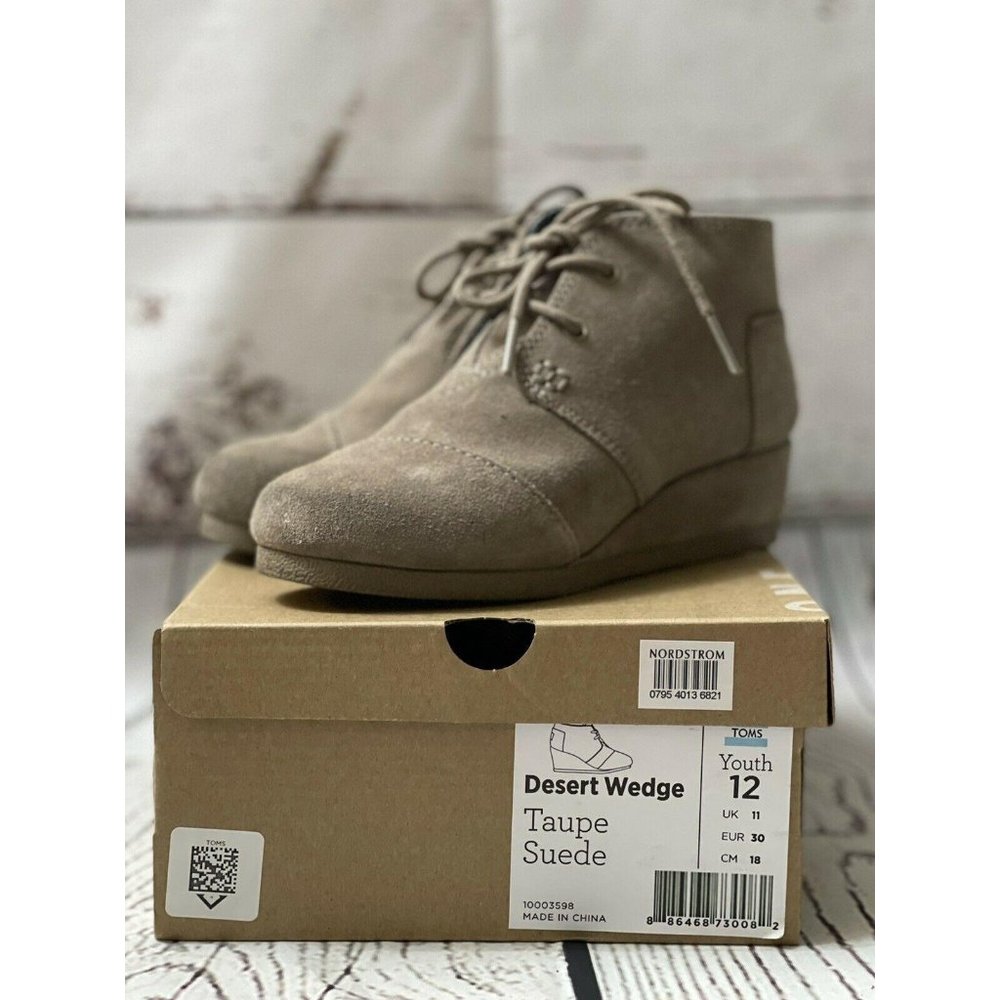 TOMS Desert Wedge Taupe Suede Size: Youth 12